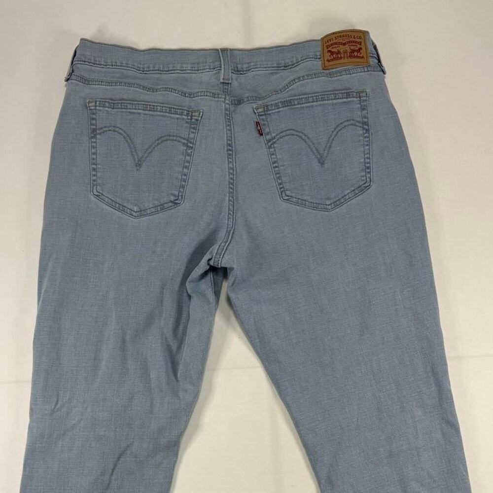 Levi’s Women’s Boyfriend Jeans In Size 33